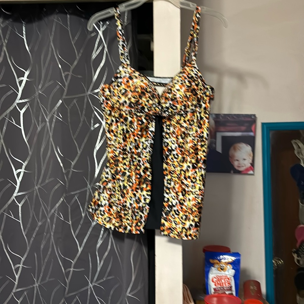 Tankini top with padding and adjustable straps